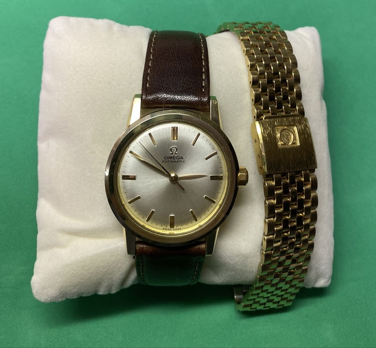 Omega Montres: Omega Bumper Automatic Vergoldete – D'occasion à Zürich par H.B.26 5