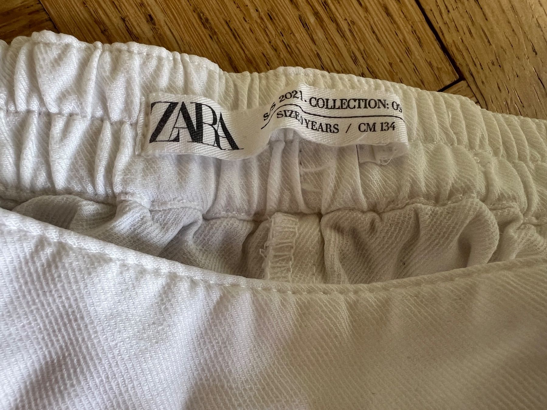 Zara Pantaloni: Mädchen Shorts Zara 134 – Usato da Beinwil am See venduto da brigittehug 1