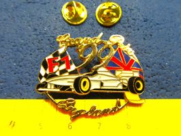 FORMEL1 GRAND PRIX 99 ENGLAND CUTOUT  2NÄGEL PIN GOLDIG GLAS