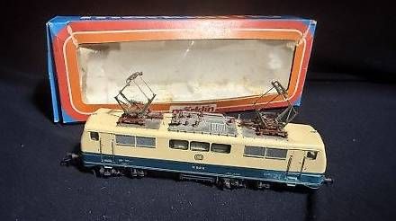 Märklin Modellini di ferrovie: Märklin H0 3042 BR 111 – Usato da Buchs SG venduto da LogistikBuchs