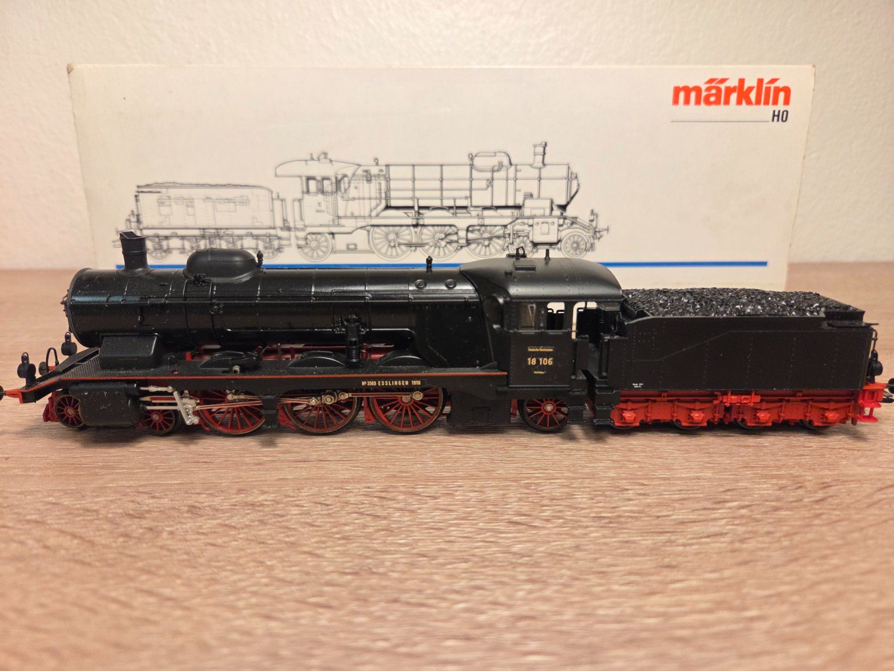 Märklin Modellini di ferrovie: Märklin 3513 Dampflok BR 18.1 DR H0 – Usato da St-Aubin-Sauges venduto da Lo_Go 1