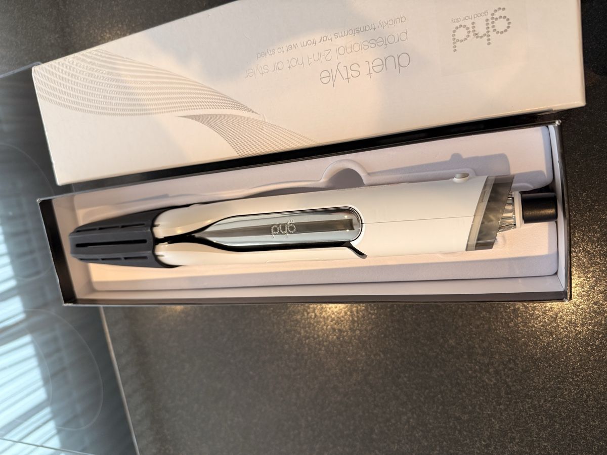 GHD Asciugacapelli: Ghd Duet Style 2 in 1 – Nuovo (secondo la descrizione) da Sevelen venduto da shangashiba 1