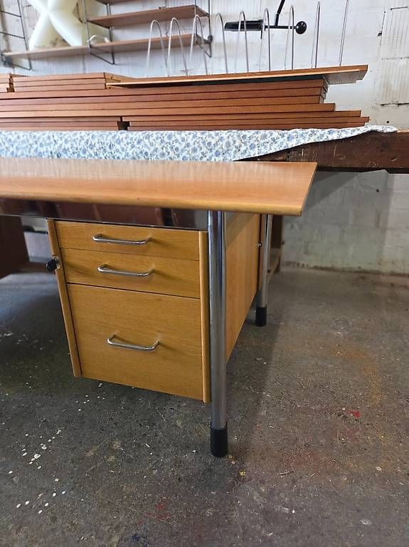 Ikea Scrivanie: Bureau de direction vintage Ikea – Usato da Denezy venduto da jonnym_ch 4