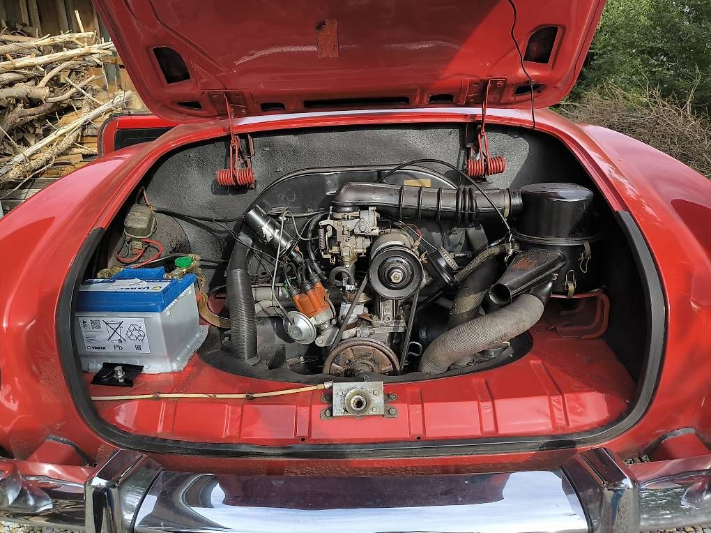 Autos: VW Karmann Ghia – D'occasion à Bütschwil par chromenbueb