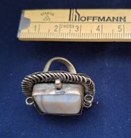 Ring mit grossem Stein