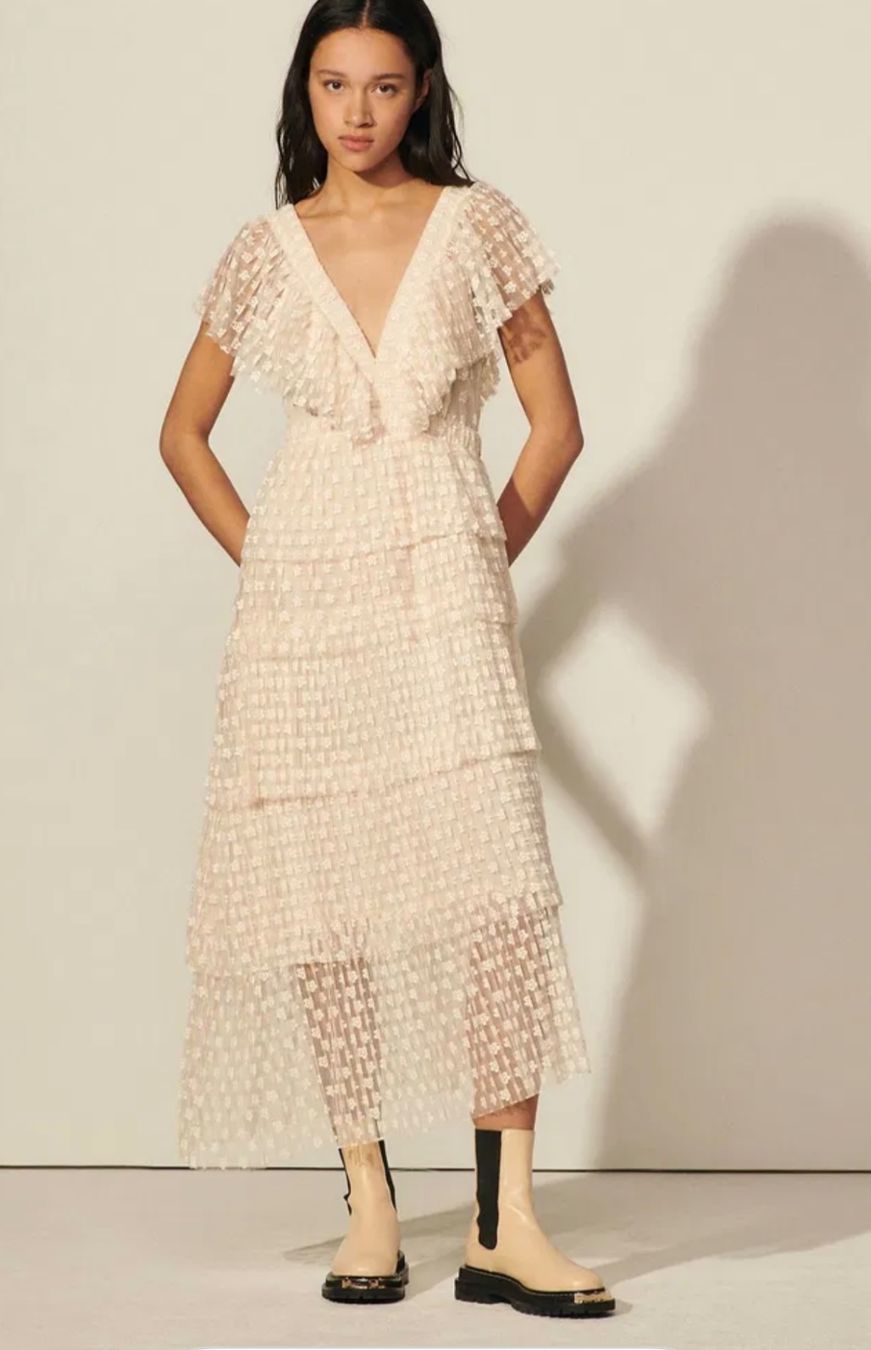 Sandro Vestiti: Sandro Midikleid 38 Spitze creme gestuft Cocktailkleid – Nuovo (secondo la descrizione) da Regensdorf venduto da secondchancefashion
