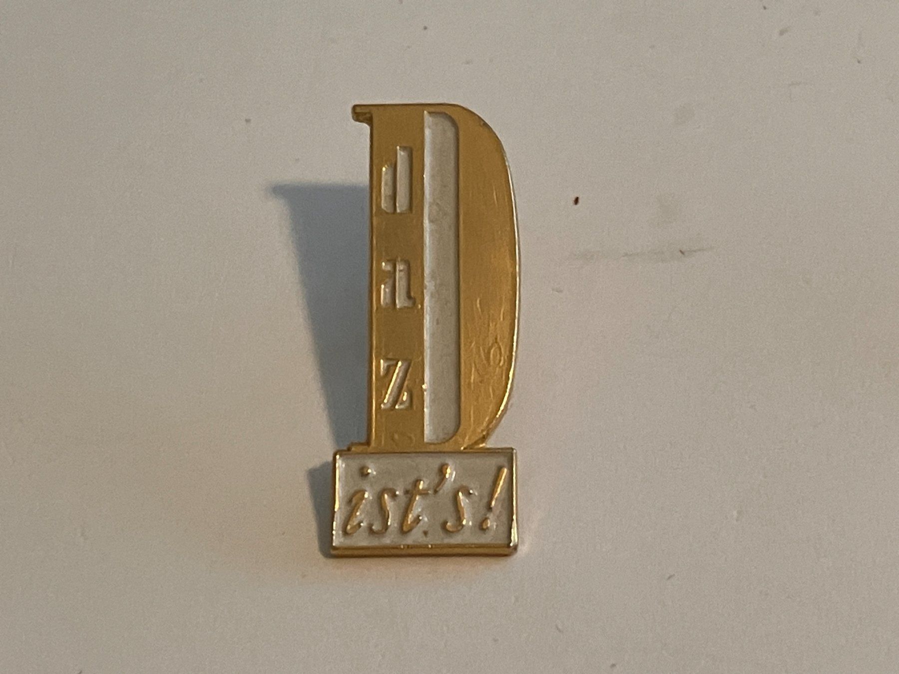 Placchette & Badge: 1 Pin Daz ist's – Usato da Basel venduto da djwwpp