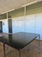 2 × USM Haller Tische 200 × 75 cm