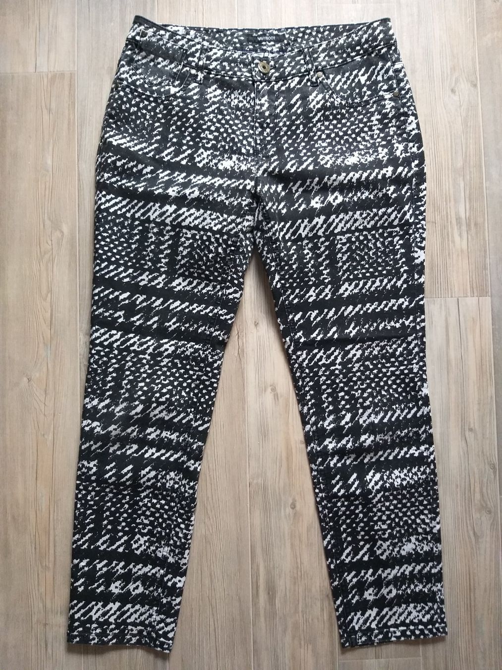 Navyboot Jeans: NAVYBOOT Jeans taille / Grosse 40 – D'occasion à Cossonay-ville par Super-Price-Quality