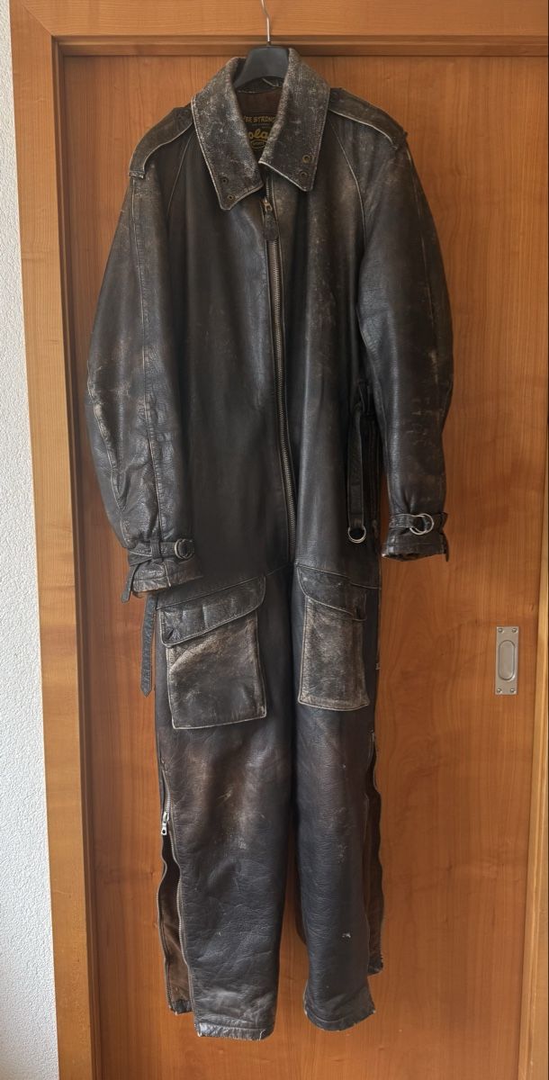 Schweizer Armee Uniformi: Bücker Fliegerkombi, Lederkombi – Usato da Rickenbach Sulz venduto da pbf9