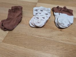 3 Paar Söckchen Baby Grösse 15-18 guter Zustand