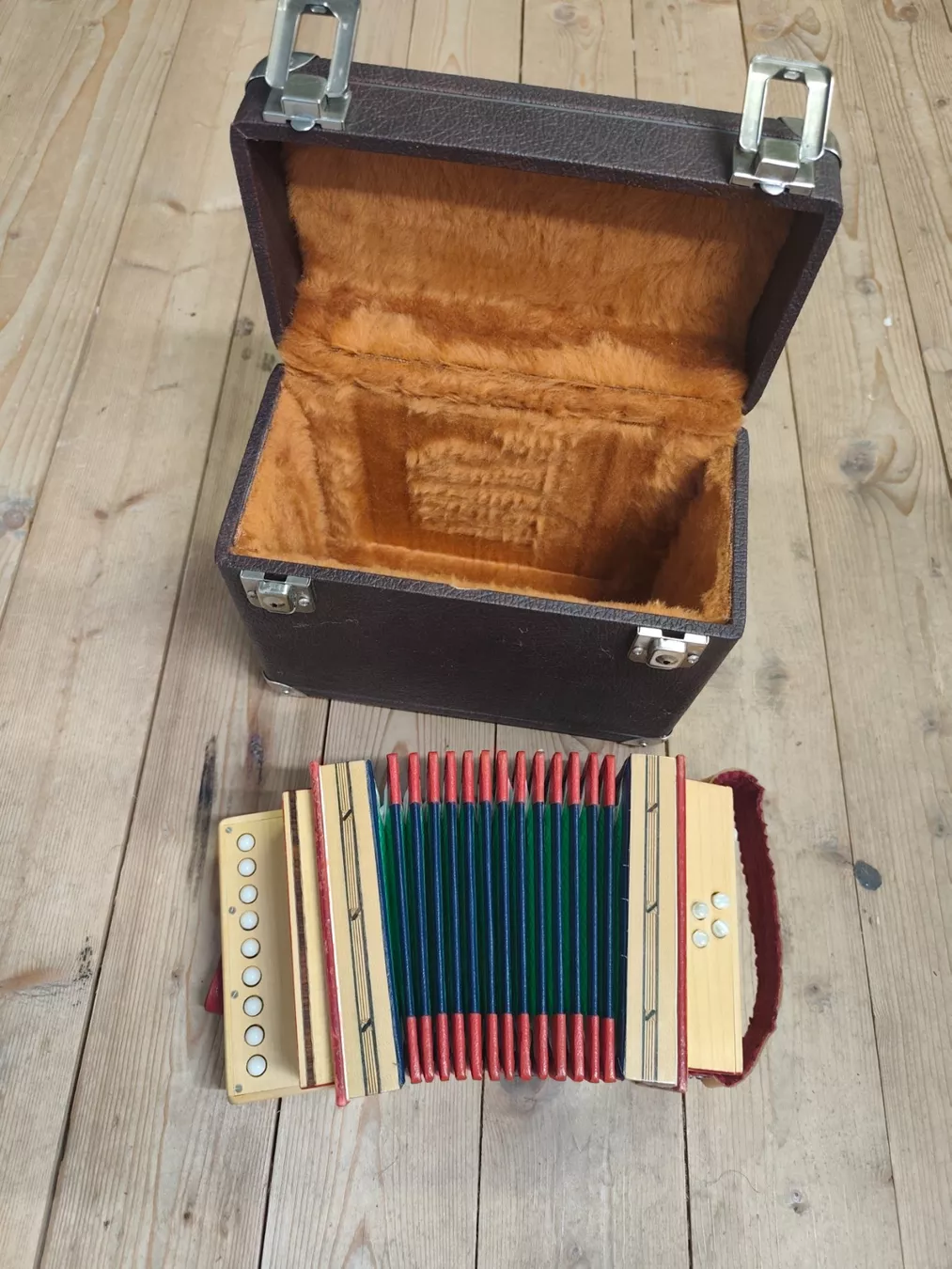 Strumenti musicali: Langnauerli Schwyzerörgeli Handorgel – Usato da Goldswil b. Interlaken venduto da troedlermarkt-goldsw