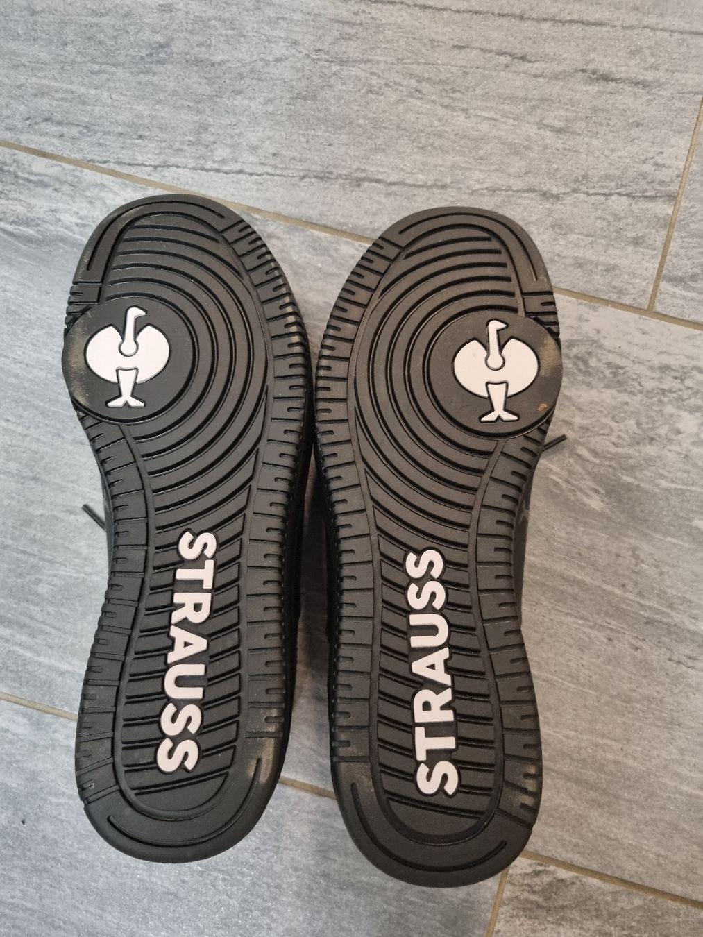 Engelbert Strauss Scarpe da uomo: Arbeitsschuhe Engelbert Strauss S1 Grösse 43 schwarz  – Usato da Meisterschwanden venduto da fibe84 3