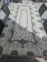 Wunderschöne Vintage Tischdecke mit Blumenmuster