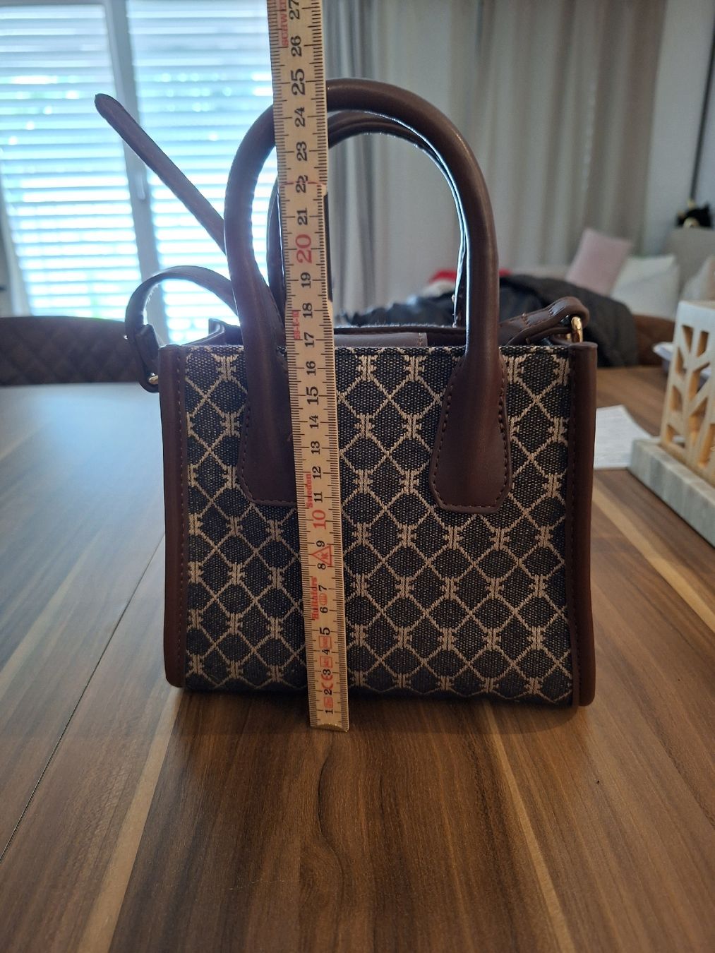 Borse da donna: Handtasche dunkelbraun klein 21cm x 17cm – Usato da Hittnau venduto da som_x965 2