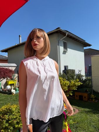 Weisses Kapuzenshirt, ärmellos, Grösse 38 - Lieblingstück