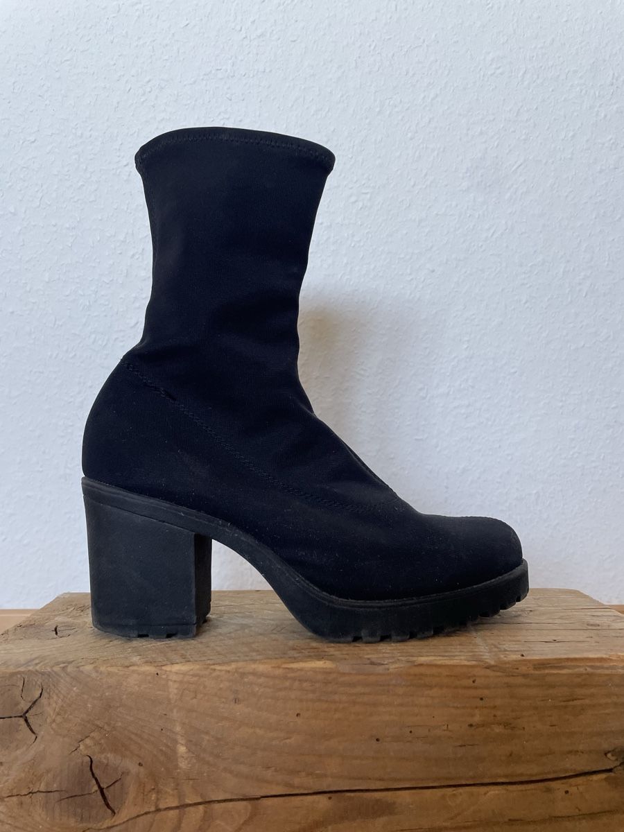 Vagabond Scarpe da donna: Vagabond Halbstiefel, Grösse 37 – Usato da Genève venduto da Anaig