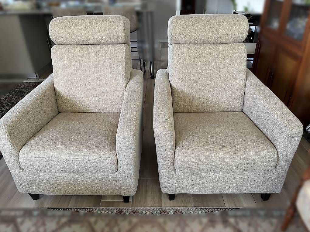 Sessel: 2x fauteuils Poltronesofa beige comme neuf – Gebraucht aus Ecublens VD von r0c_872m