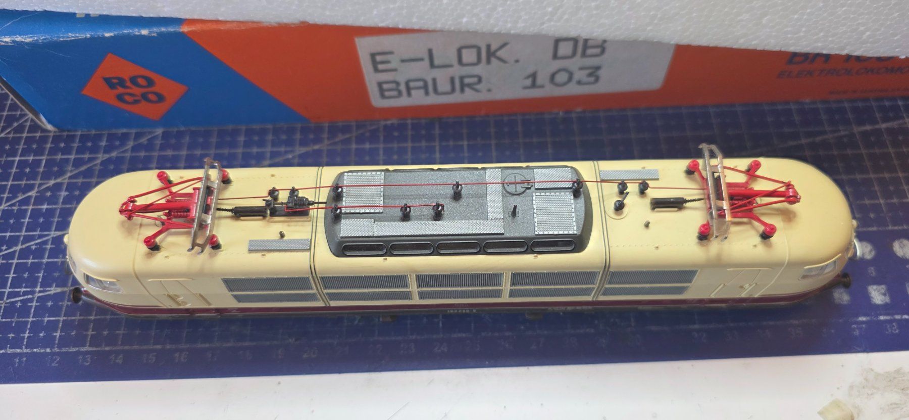 Roco Modellini di ferrovie: Roco BR103 240-8 HO/DC Analog – Usato da Hochfelden venduto da Danizh0 1