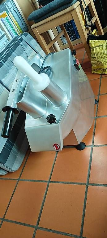 Elettrodomestici da cucina: Gemüseschneider Eco von Gastro Hero – Usato da Lätti venduto da saendae 3