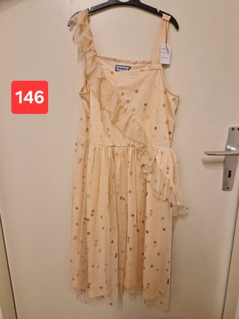 robe taille 146