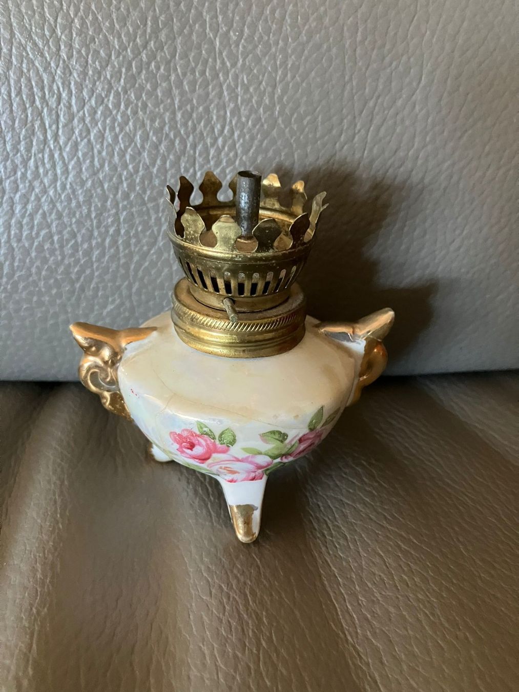 Lampade: Piccola base lampada ad olio senza vetro – Difettoso da Melano venduto da H-Sara