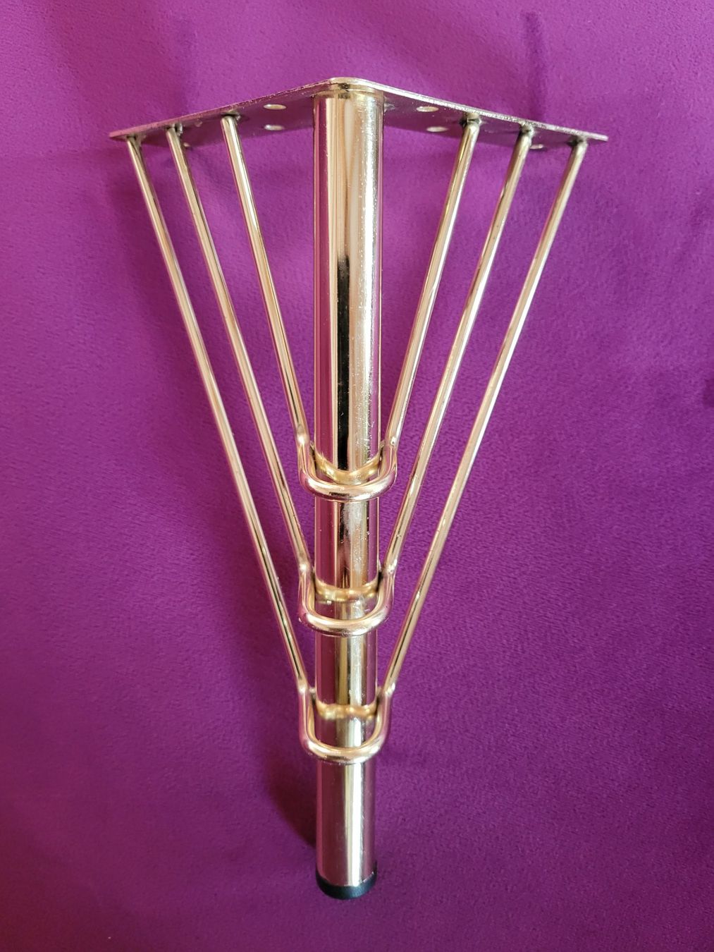 Mobili TV: Elegante, goldene Möbelbeine – Nuovo e nell'imballaggio originale da Wetzikon ZH venduto da schenilo