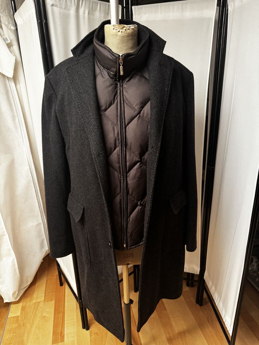 Moncler Mäntel: Moncler Daunenweste Mantel 2in1 Gr. 3 – Gebraucht aus Oberweningen von Jogi2