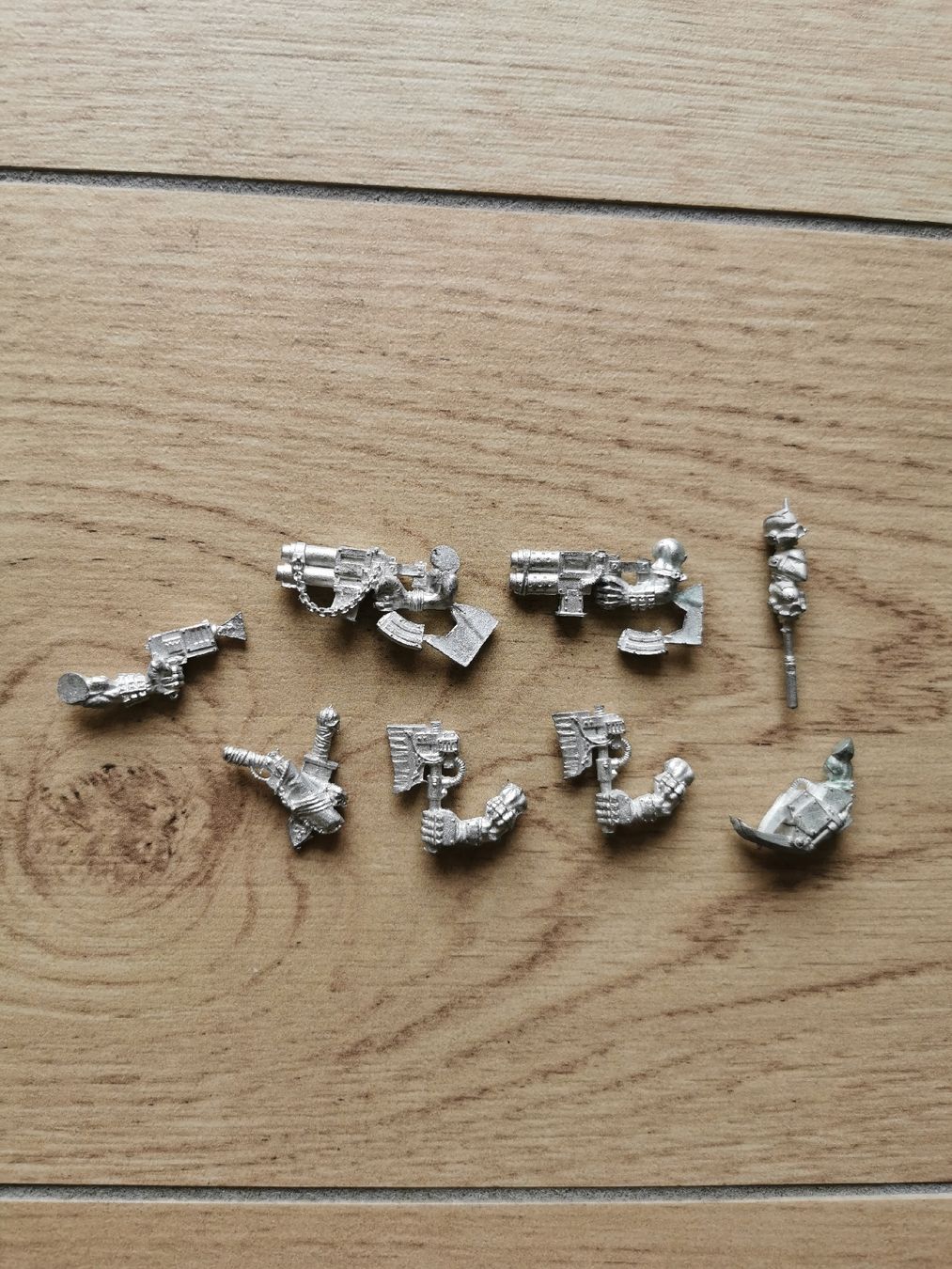 Kit di modellismo & Modellini statici: Warhammer 40K - Bits Nobs Ork – Usato da Sion venduto da Styx88