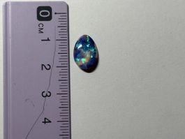 Edelstein: Black Nobby Opal türkis-blau-grün
