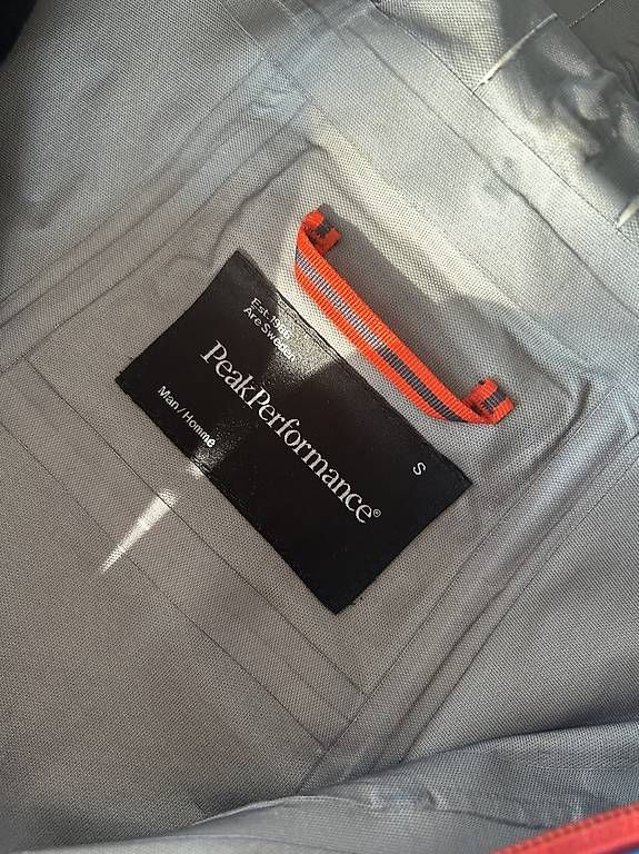 Completi, tute sportive e funzionali: PeakPerformance Herren Ski Dress Gr. S – Usato da steffisburg venduto da stefanruoff 2