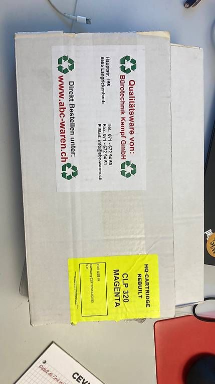 Samsung Cartucce per stampanti & toner: Toner Magenta CLP 320 – Usato da Winterthur venduto da zar_n6p5 1