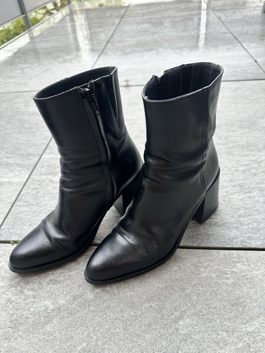 Jonak Scarpe da donna: Black Leather Ankle Boots, Size 36 – Usato da Thalwil venduto da lei_tc8l 1