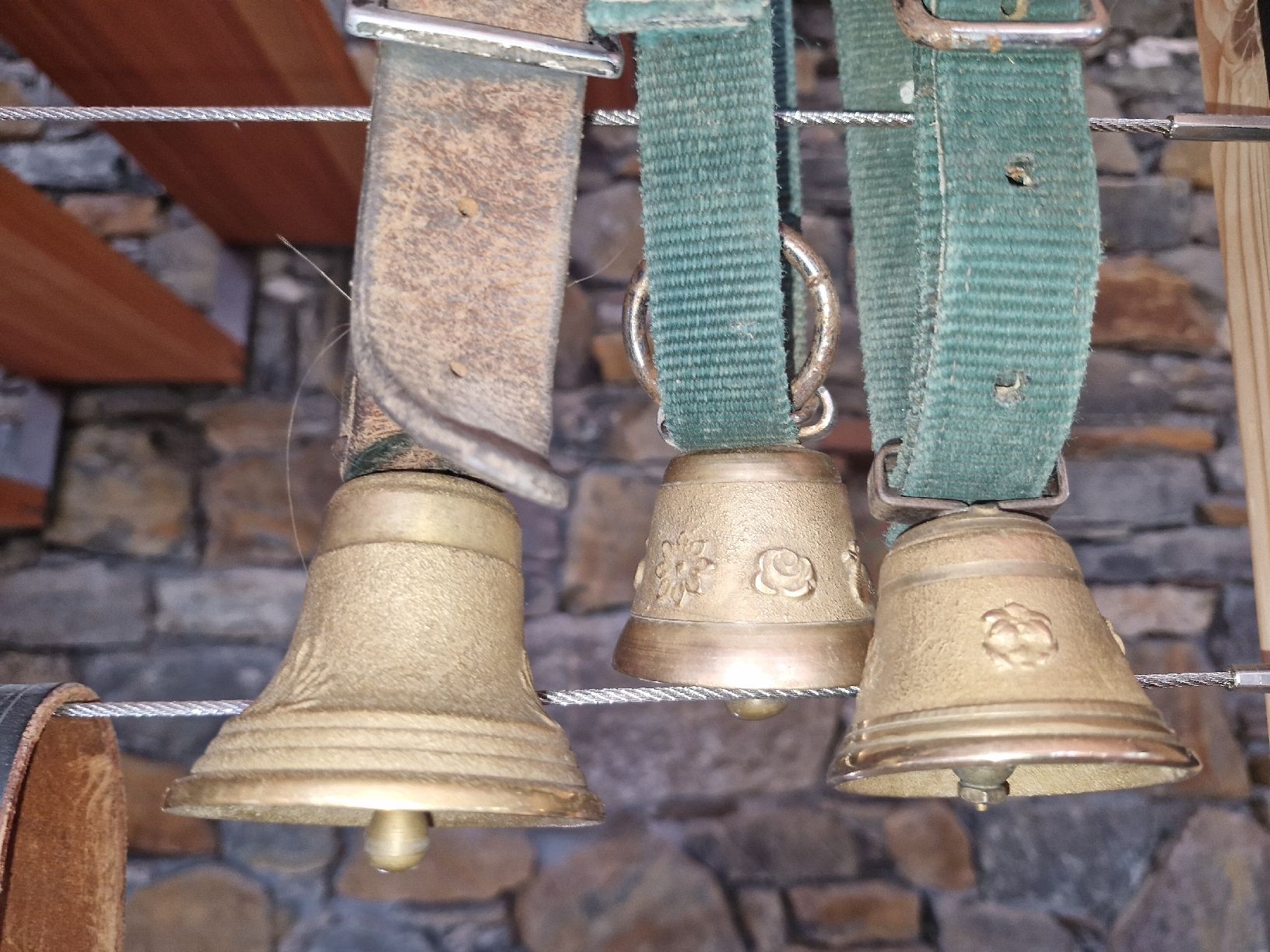 Glocken & Treicheln: Ziegen-Schafglöggli  – Gebraucht aus Guarda von rue_bpd7