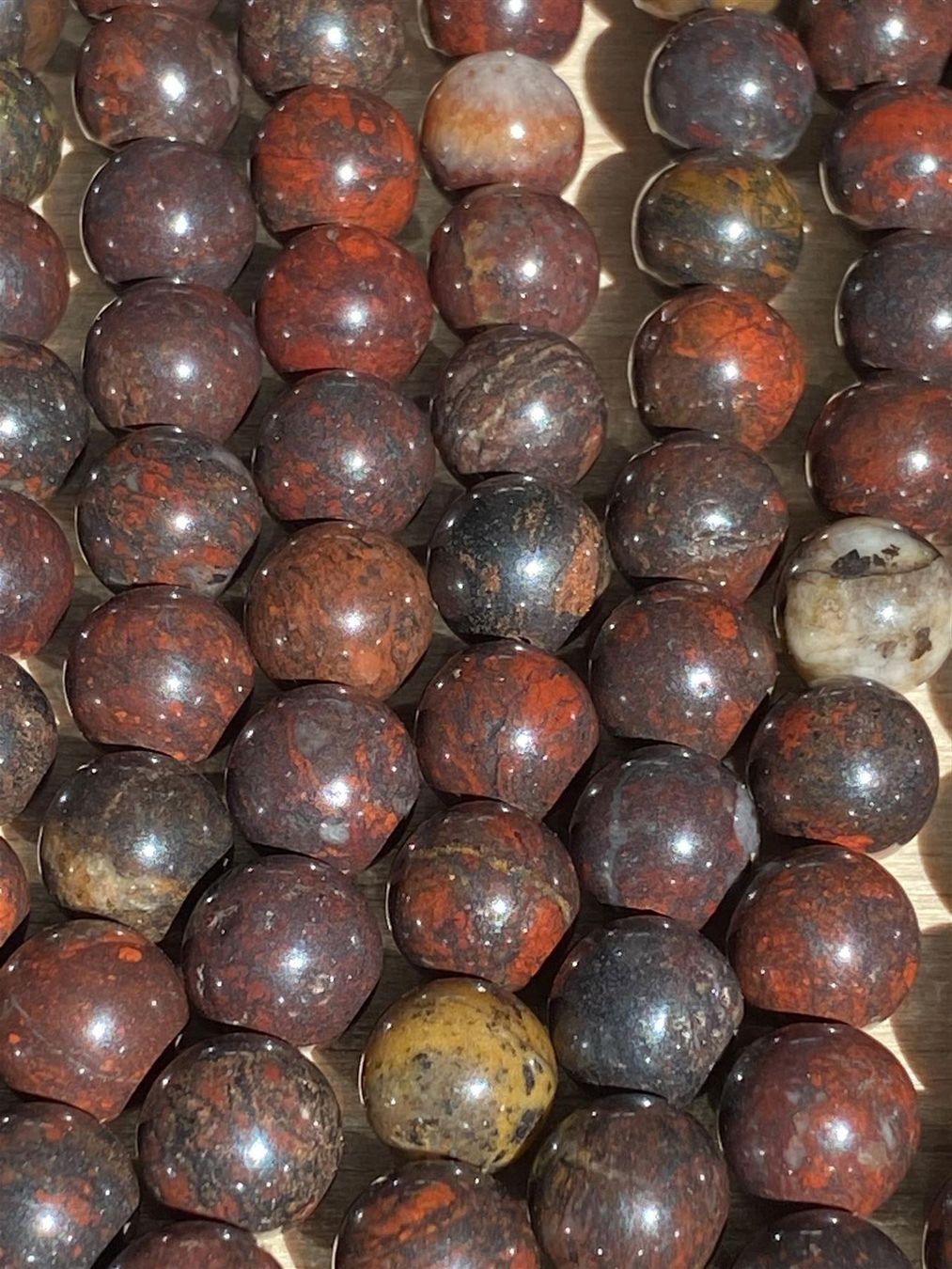 Minerali & Pietre curative: Aktion!!! Strang echte Brecciated jasper Kugeln 6 mm – Nuovo e nell'imballaggio originale da Niederrohrdorf venduto da Ytobi
