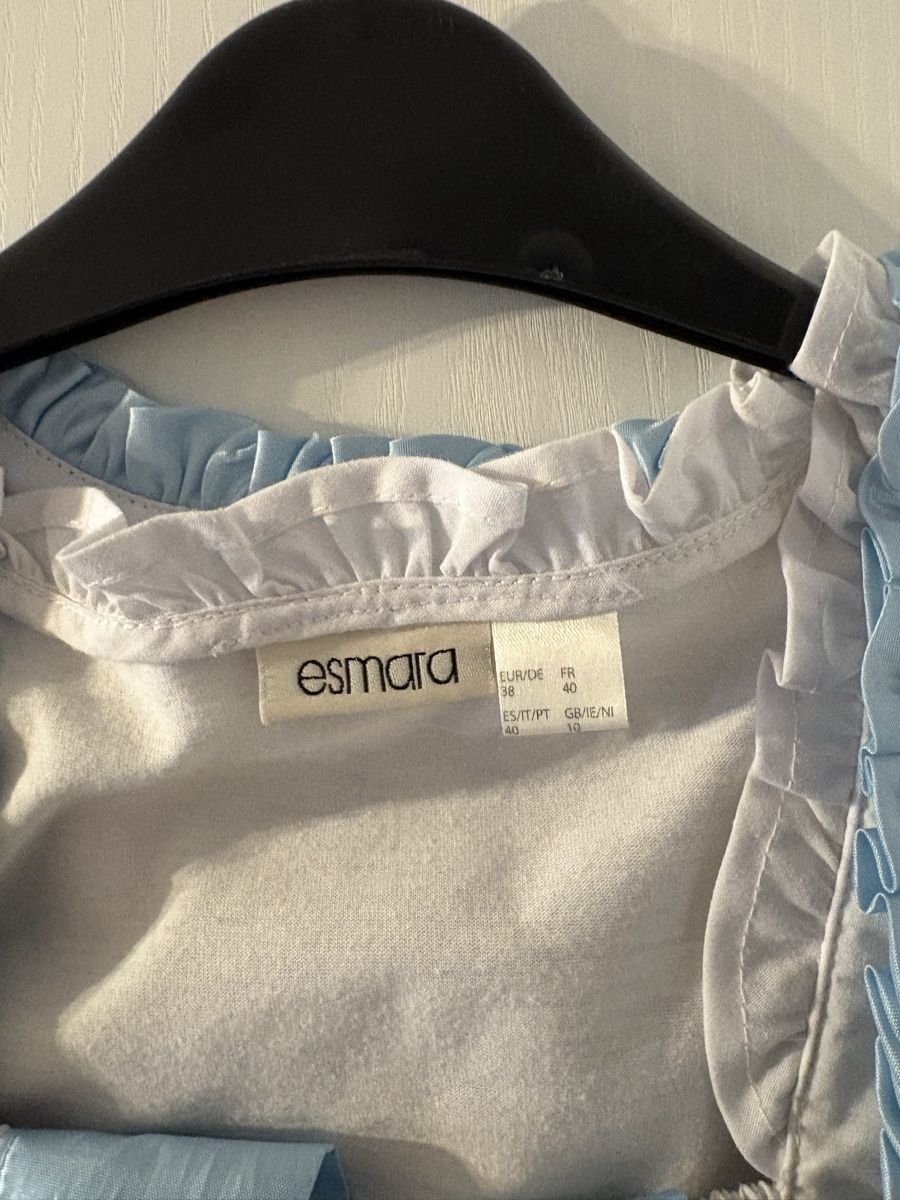Vestiti: Dirndl von Esmara Grösse 38 – Usato da Adlikon venduto da Kyra001 1