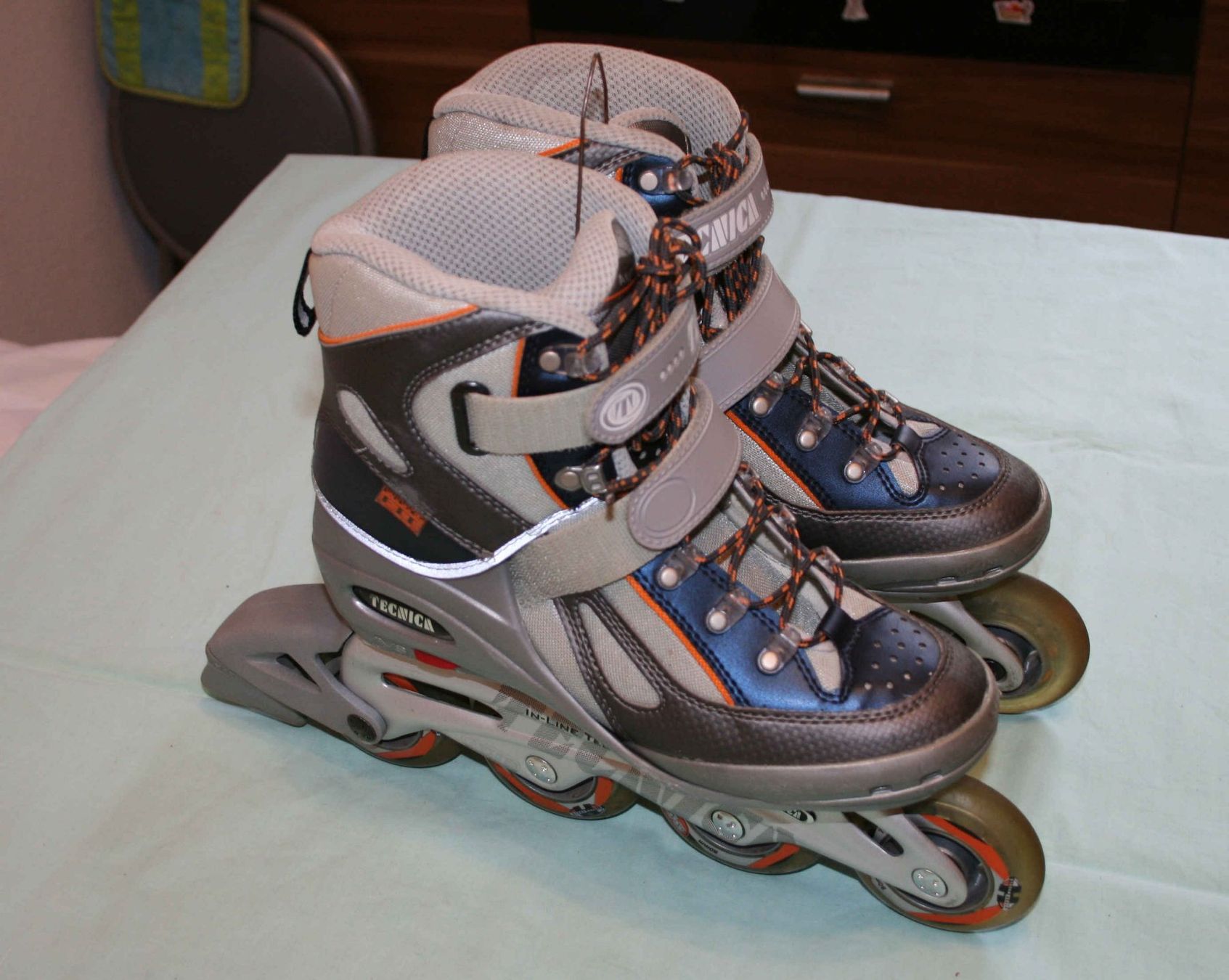 Pattini in linea & Pattini a rotelle: Inline Skates, Roller: Tecnica. Grösse 39,5 – Usato da Cadenazzo venduto da Mikeshop 3