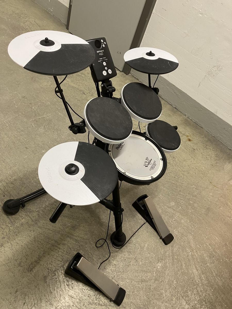Roland Instruments de musique: E Drum - Roland TD1-KV – D'occasion à Zürich par Gegelino 4