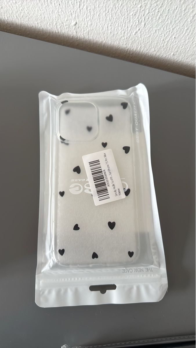 Apple Cover & Protezioni schermo: iPhone 15 Pro Max Hülle Neu Transparent mit Herzen – Nuovo e nell'imballaggio originale da Bülach venduto da Mellinchen30