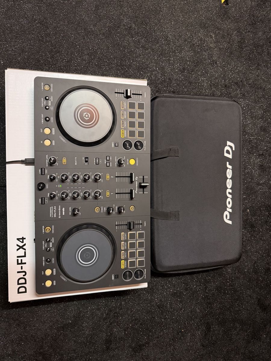 Pioneer Console di mixaggio: Pioneer DJ DDJ FLX 4 – Usato da Niederwil AG venduto da T.S.2.5 4