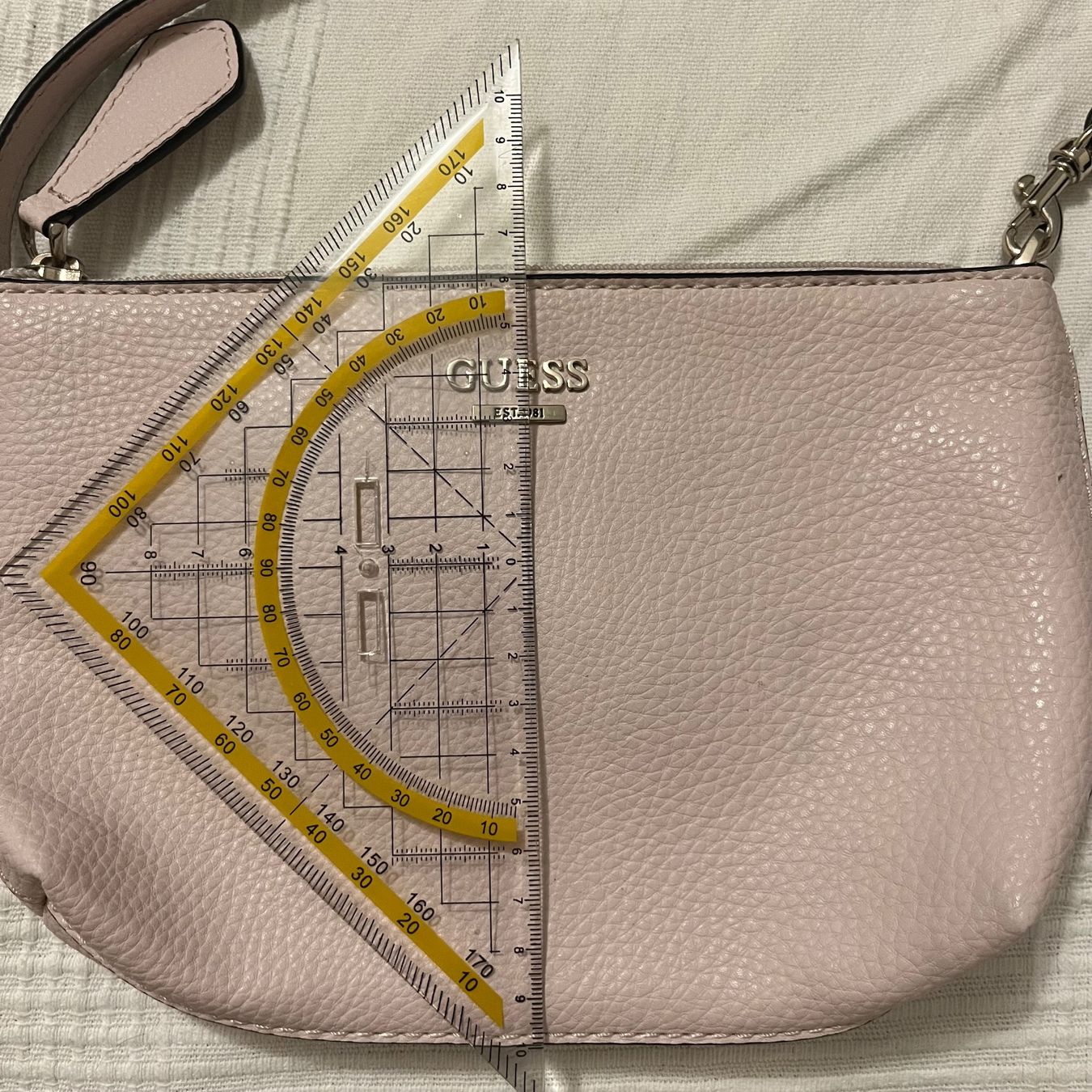 Guess Taschen für Damen: Guess Tasche – Gebraucht aus Zürich von cho_2k5t 4