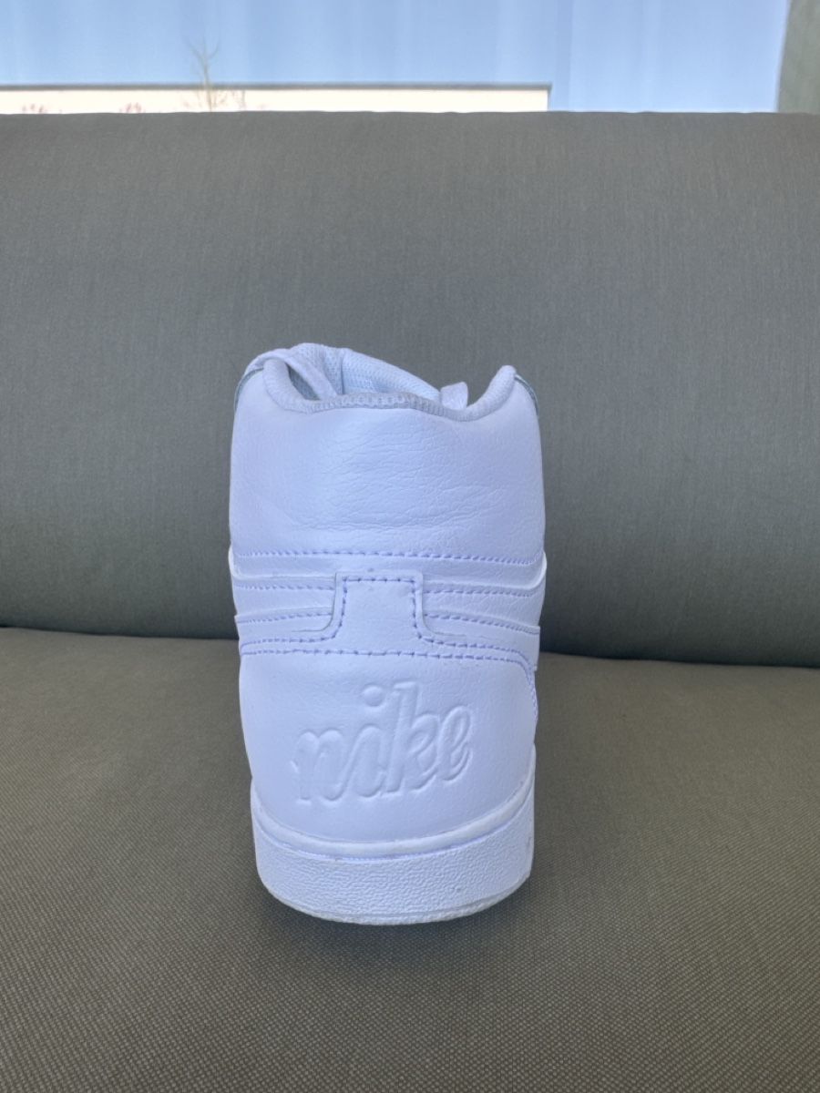 Nike Scarpe da uomo: Nike High-Top Sneakers, White, Size 39 – Nuovo (secondo la descrizione) da Berneck venduto da E_ZLK 1