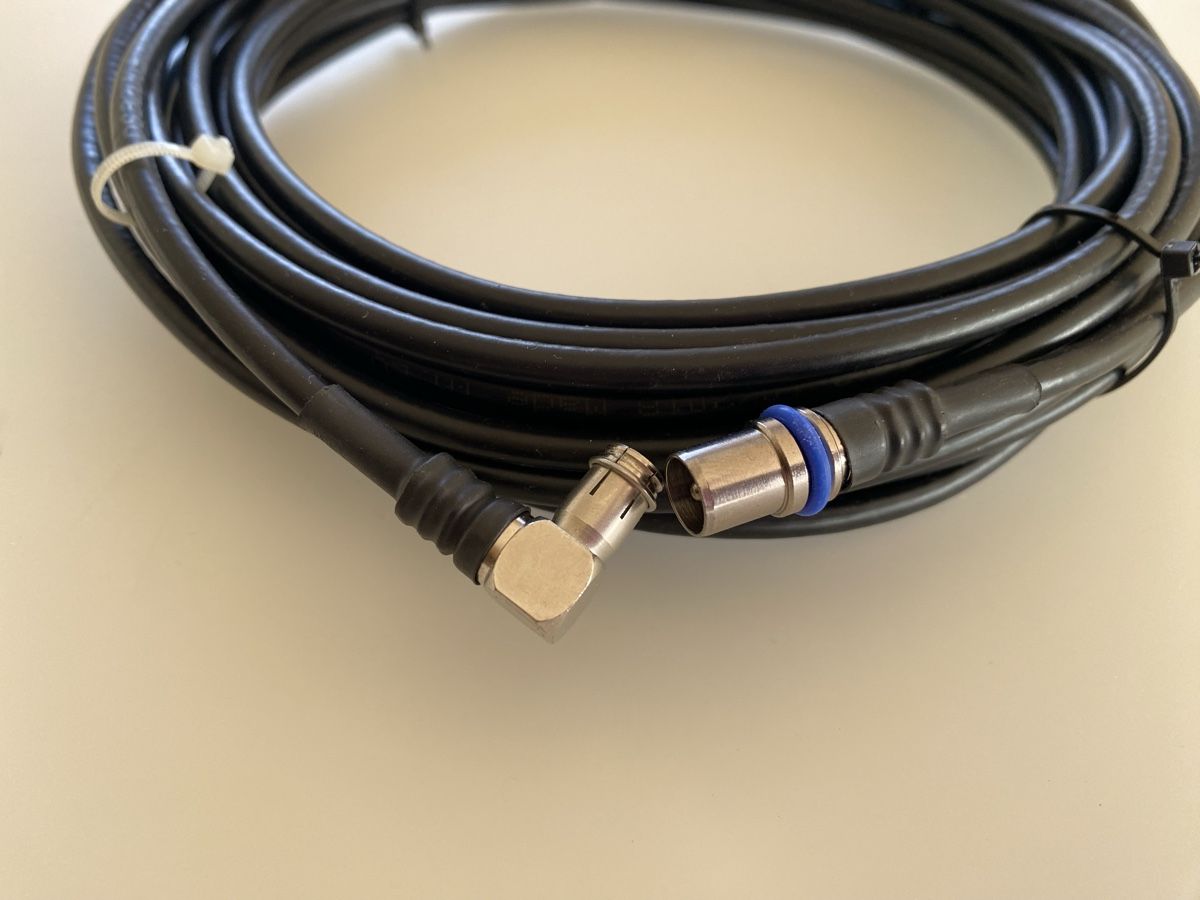 Cavi: HDMI KABEL  1080 BILDRATE – Usato da Hochdorf venduto da Katja014 1