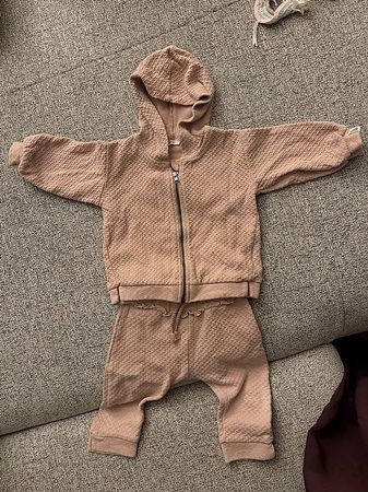 Benetton Zipper mit Hose Baby Grösse 68