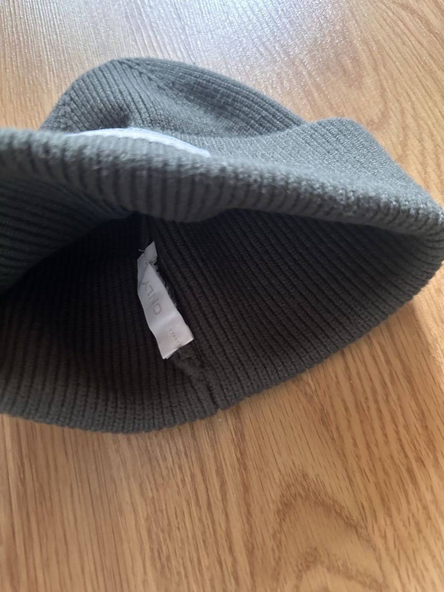 Copricapi, berretti & cappellini: Mütze Only Olivegrün – Usato da Münsingen venduto da Secondhand89 1