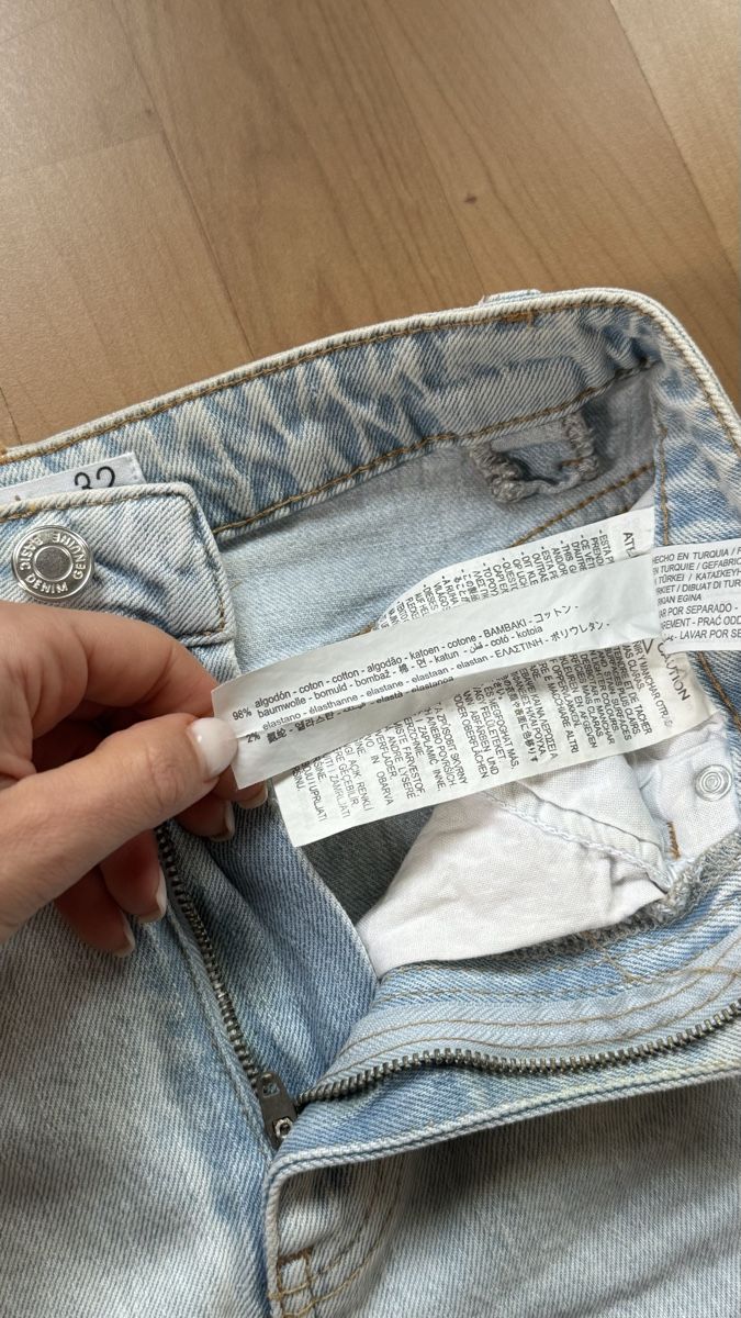 Stradivarius Gonne: Stradivarius Jeansrock mit Schlitz, Grösse 32 – Usato da Kreuzlingen venduto da EmineColak 3