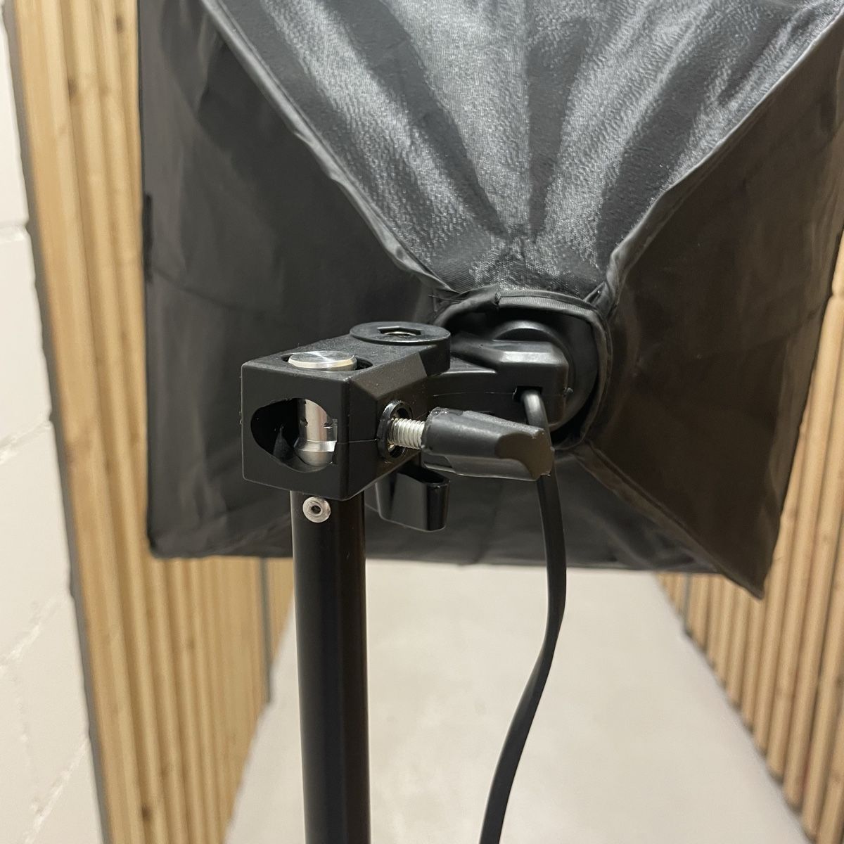 Lampen: Fotostudio Softbox mit Stativ und Kabel-Schalter – Gebraucht aus Utzenstorf von beatrice.ch 3