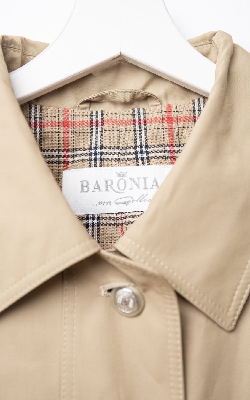 Cappotti: Baronia Trenchcoat - Gr. M – Usato da Illnau venduto da Monkky 2
