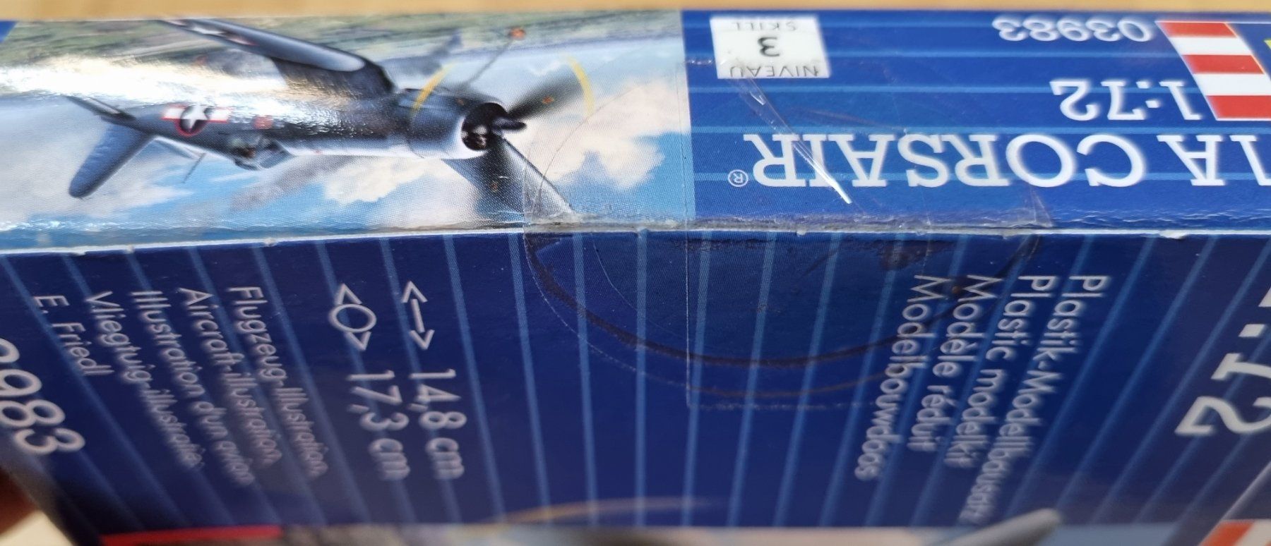 Revell Modellbausätze & Standmodelle: Revell : Vought F4U-1A Corsair – Neu und originalverpackt aus Froideville von xXSebastienXx 3