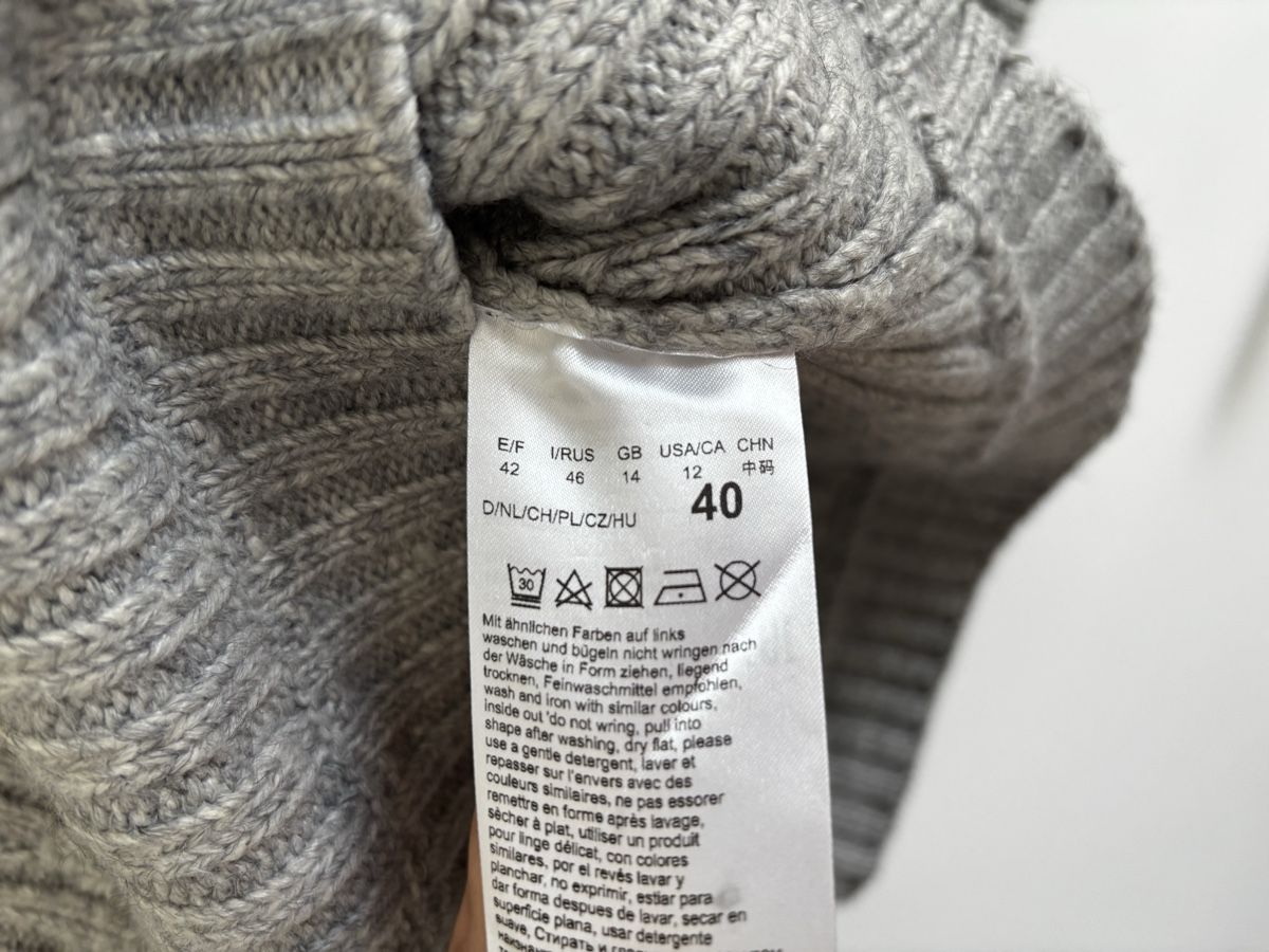 Pullover & Sweatshirts: Pulli Grau – Gebraucht aus Basel von sop_h98w 2